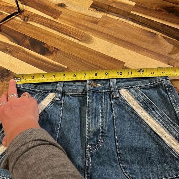 ⭐️Free People Sweet Surrender Denim shorts size 26 - Picture 7 of 10